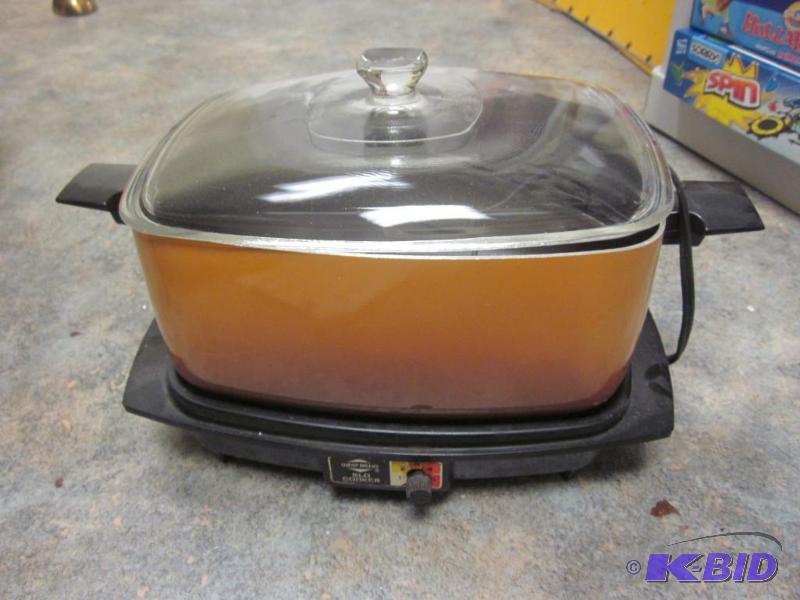 lot 297 image: Mid Century food warmer.      ...