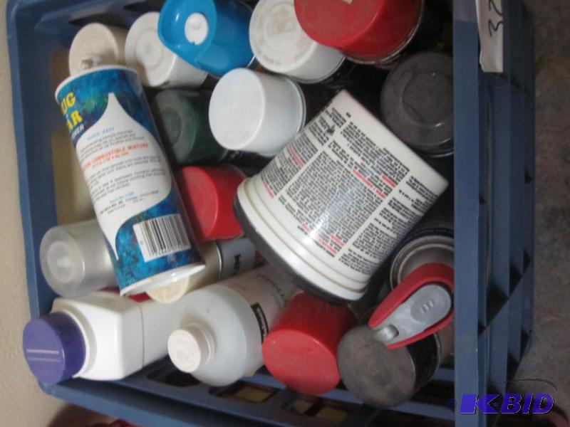 lot 324 image: Lot of household cleaning supplies.     ...
