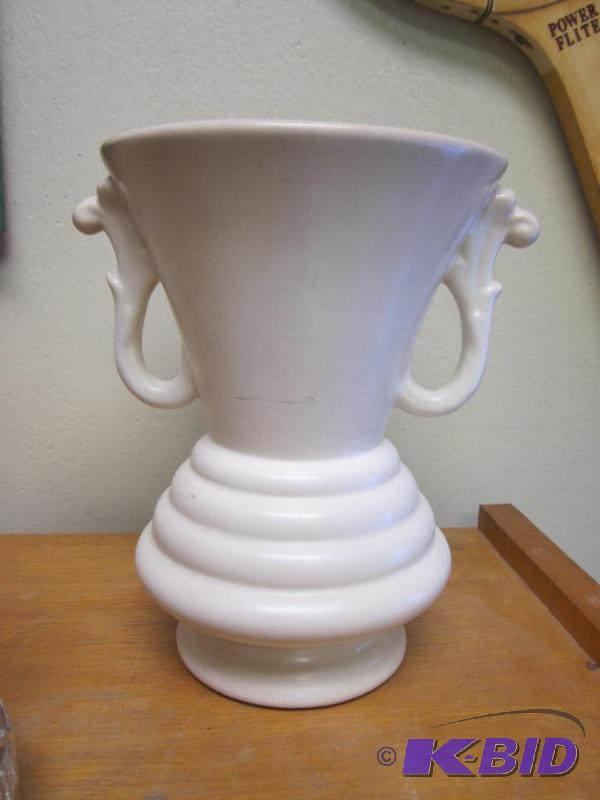 lot 43 image: Vase