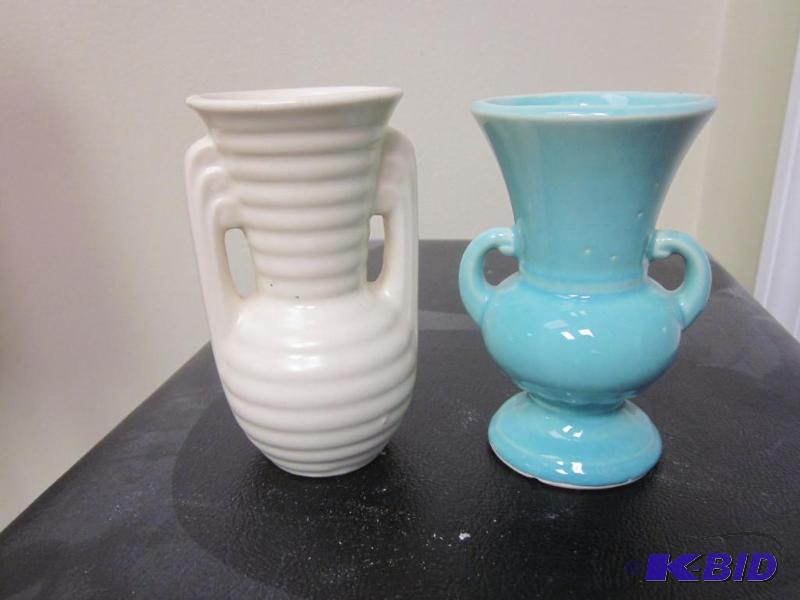 lot 51 image: Vase