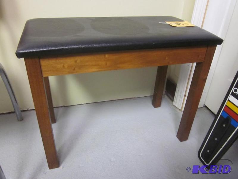 lot 58 image: Vintage wood and black vinyl piano bench  &nb...
