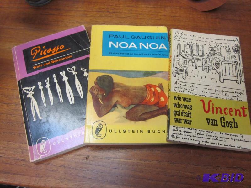 lot 86 image: Vintage Book