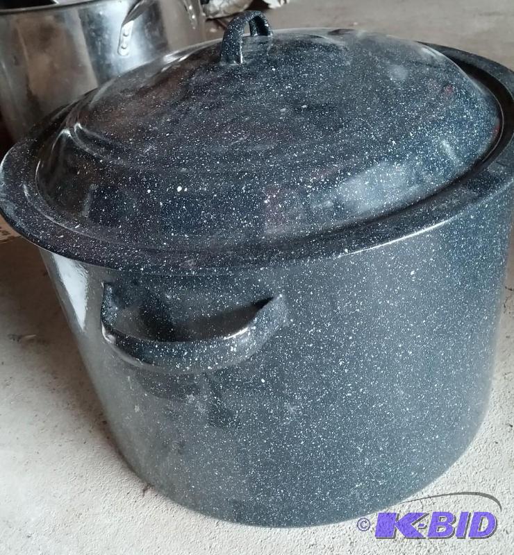 Pot