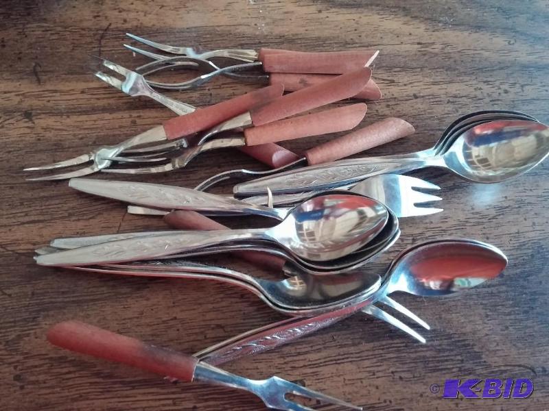 Relish Forks