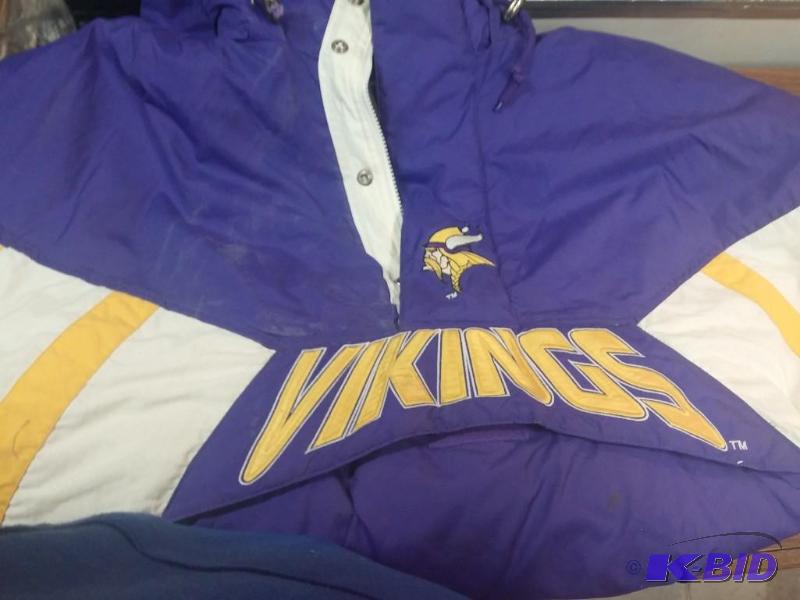 Xlarge Vikings Starter Jacket...