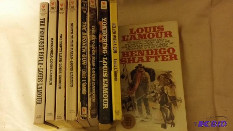 Large Lot of Louis LAmour Books...