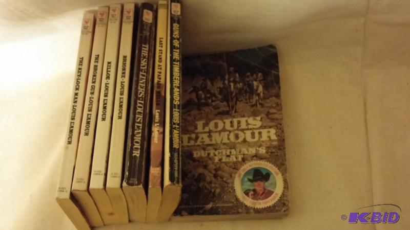 Large Lot of Louis LAmour Books...