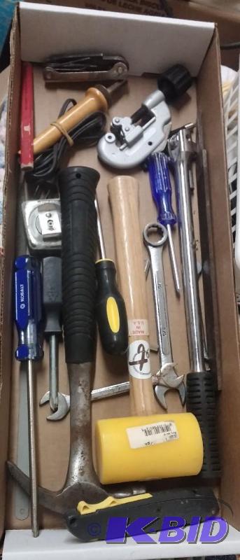 Lot of tools as shown...