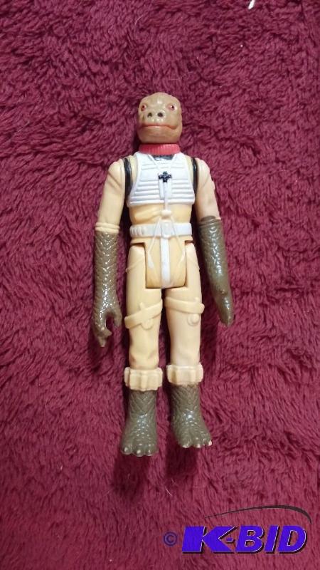 lot 114 image: VINTAGE BOSSK FIGURE LOOSE BARE...