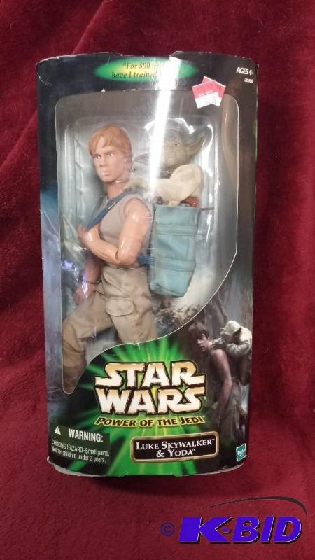 lot 40 image: STAR WARS LUKE AND YODA 12 IN NEVER BEEN OPEN...