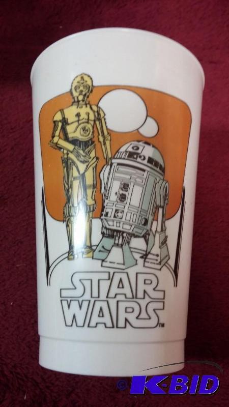 lot 44 image: VINTAGE COCA-COLA PLASTIC CUP FEATURING R2-D2...