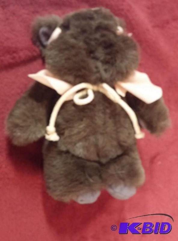 lot 59 image: STAR WARS STAR TOURS EWOK BROWN WITH PINK COW...