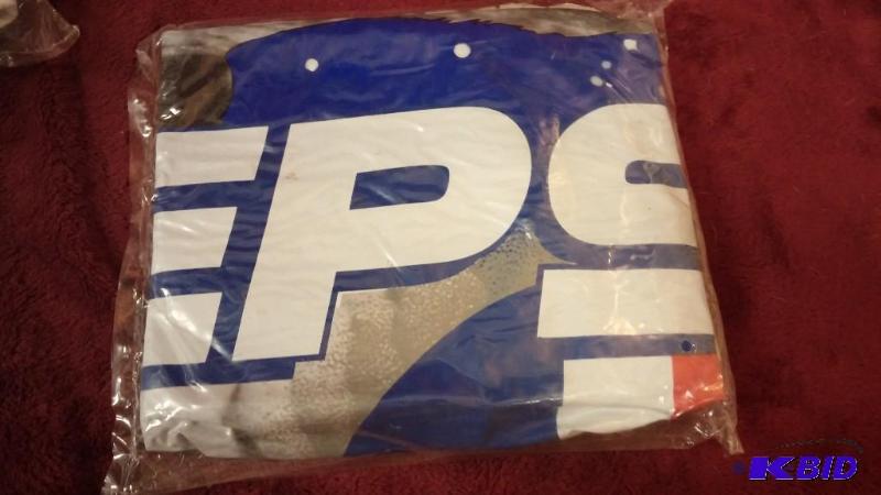 lot 67 image: PEPSI EPISODE 1 BLOW UP CAN ROUGHLY 3 FT TALL...