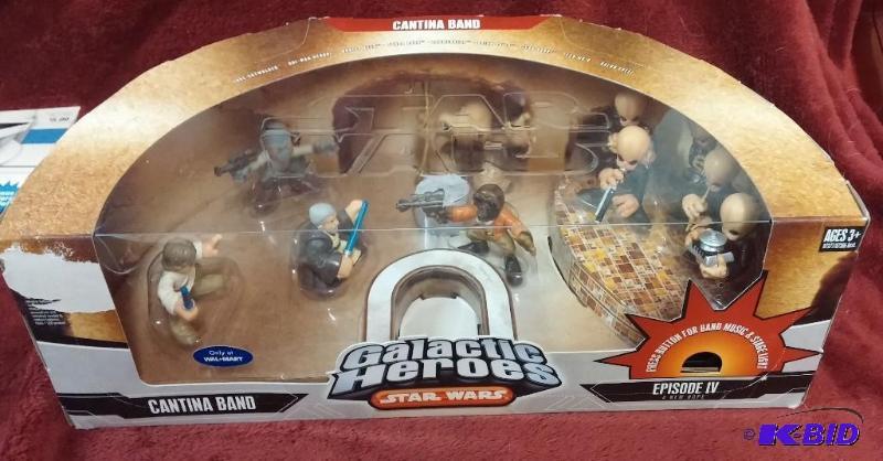 lot 95 image: STAR WARS GALACTIC HEROES CANTINA BAND DIARAM...