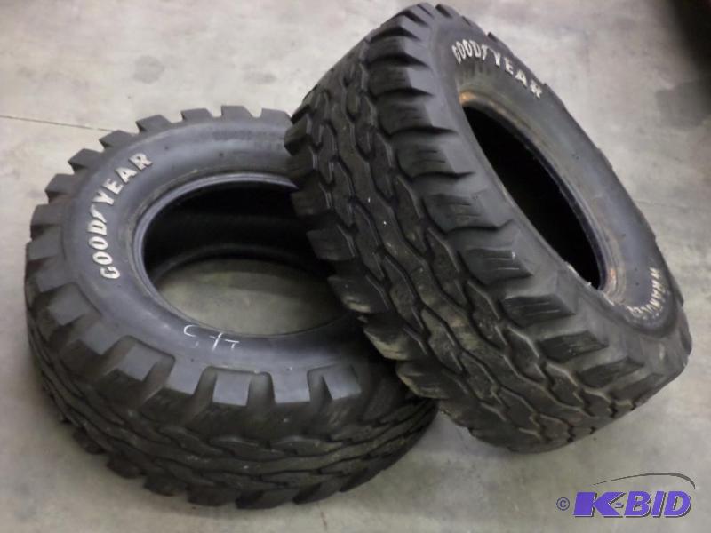 lot 19 image: (2) Goodyear Wrangler RT 31x11.5x15LT Tires...