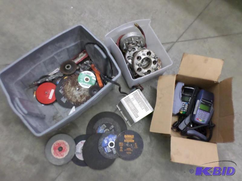 lot 40 image: Tote Of" Misc Saw Blades, Wheel Spacers,...