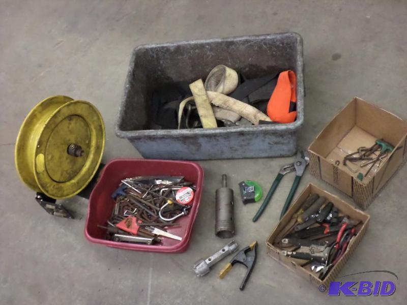 lot 41 image: Tote Of Misc Hand Tools, Hose Reel, Etc...