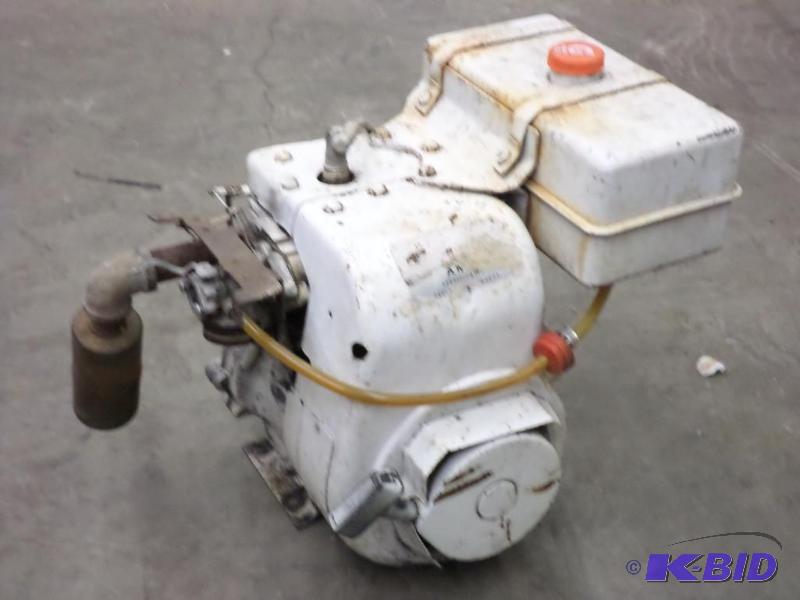 lot 65 image: Unknown Gas Engine--8HP...