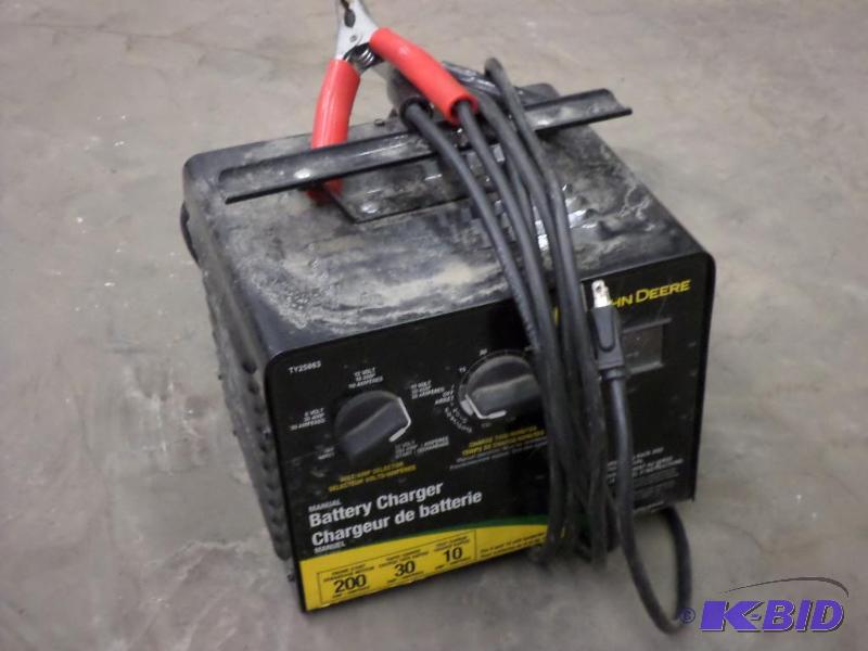 lot 78 image: John Deere 10-30-200 Amp Battery ChargerJump...