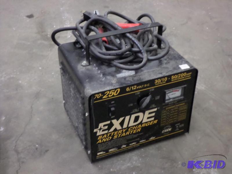 lot 79 image: Exide 10-30-200 Amp Battery ChargerJump Star...