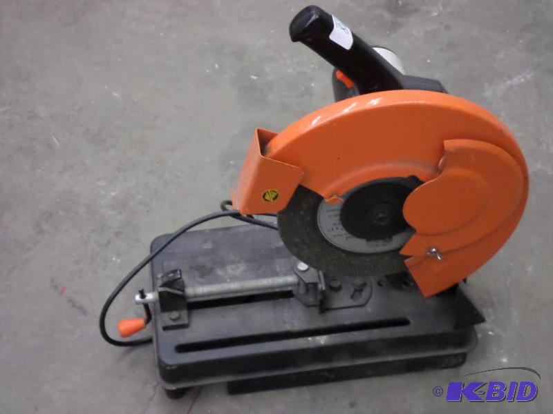 lot 98 image: Chicago 120Volt Metal Cut-Off Saw...