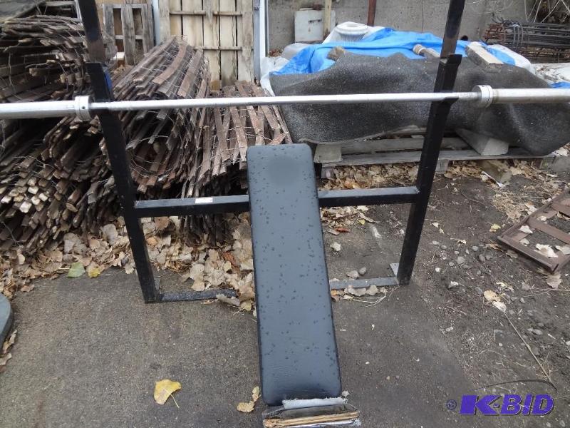 lot 154 image: Weight Stand