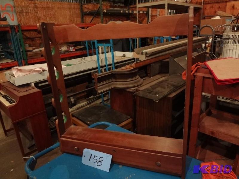 lot 158 image: Locking Rack of some Sort