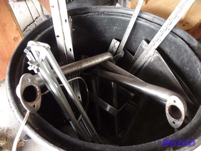 lot 183 image: Barrel Of Stainless Scrap, Rails