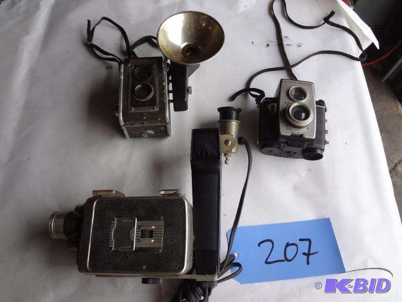 lot 207 image: Cameras
