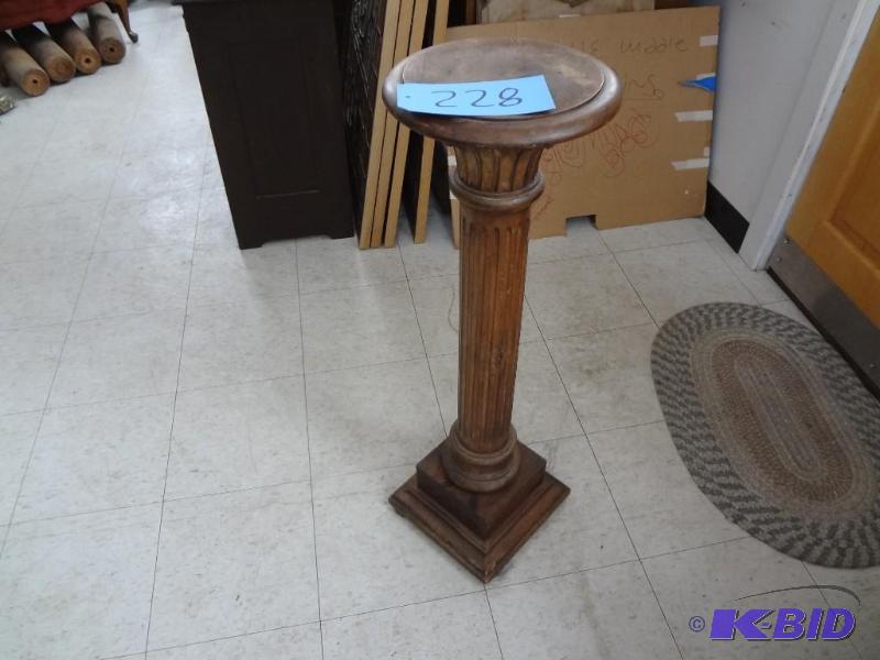 lot 228 image: Plant Stand
