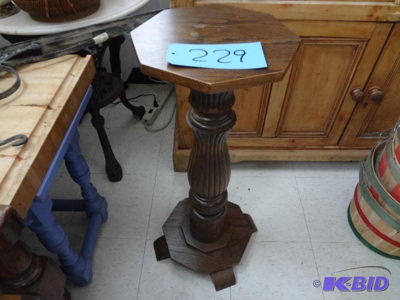 lot 229 image: Plant Stand