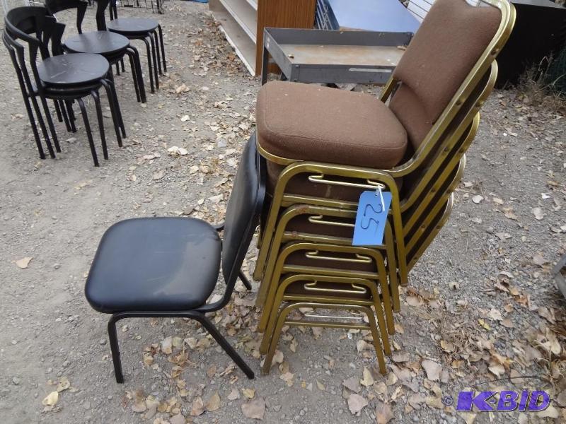 lot 25 image: Lot of Chairs (11)