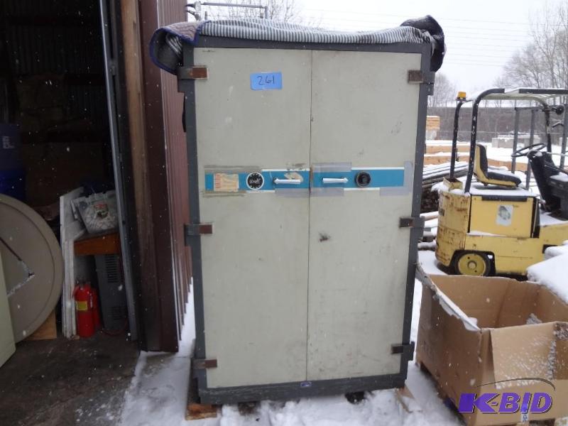 lot 261 image: Huge Safe, Schwab