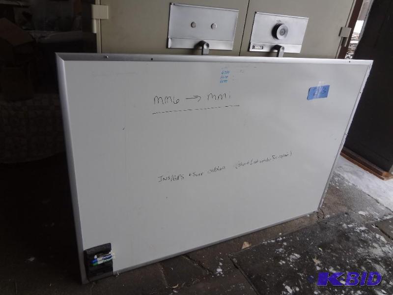 lot 263 image: Large White Board