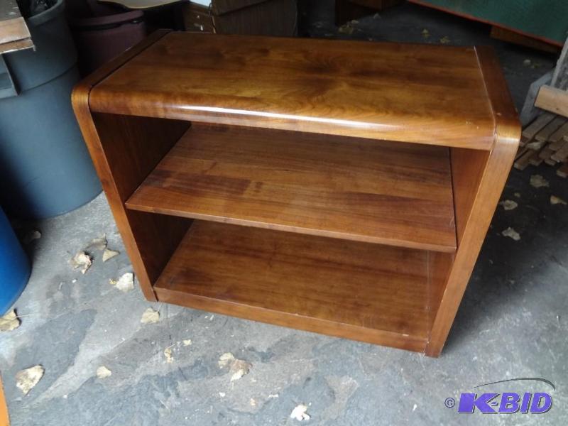 lot 3 image: Small Side Shelf