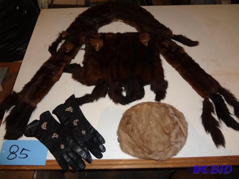 lot 85 image: Viontage Mink Pieces