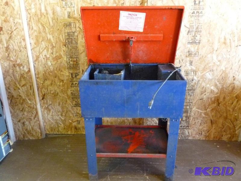 lot 1 image: Large heavy duty steel parts washer that meas...