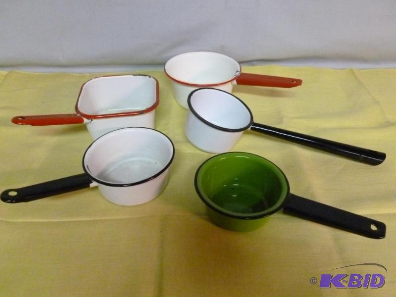 lot 103 image: Lot of five vintage enamelware sauce pans tha...