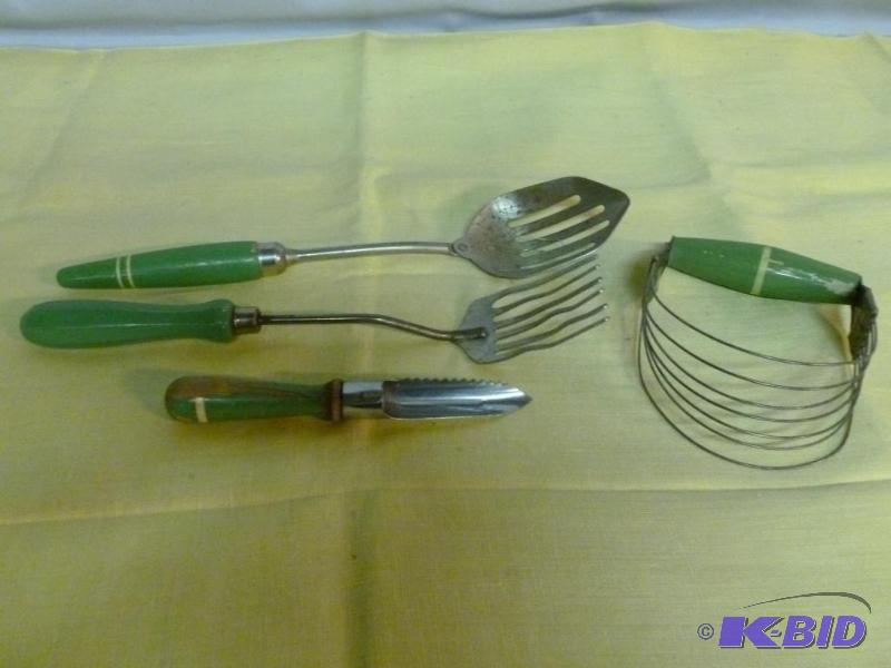 lot 106 image: Lot of four vintage green wood handled kitche...