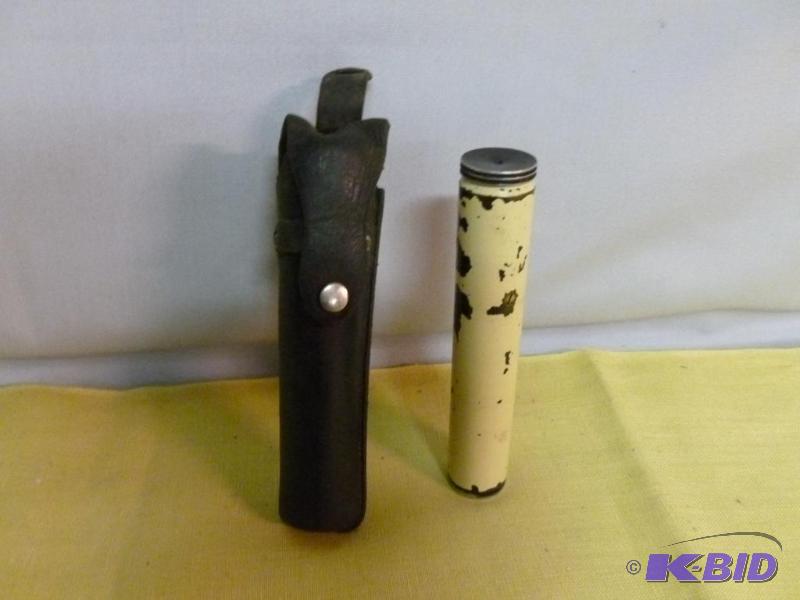 lot 158 image: Vintage K-E Peep Scope that measures 5.5"...