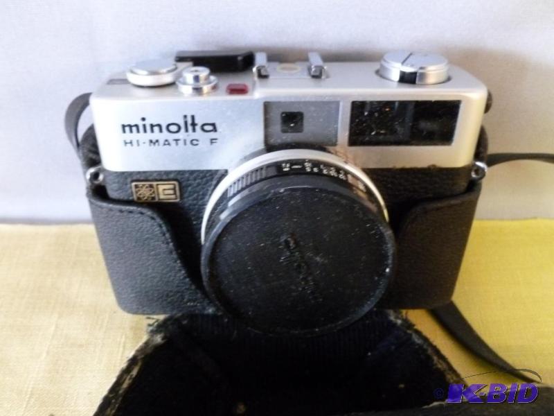 lot 17 image: Vintage Minolta Hi-Matic&nbspF 35mm camera w...