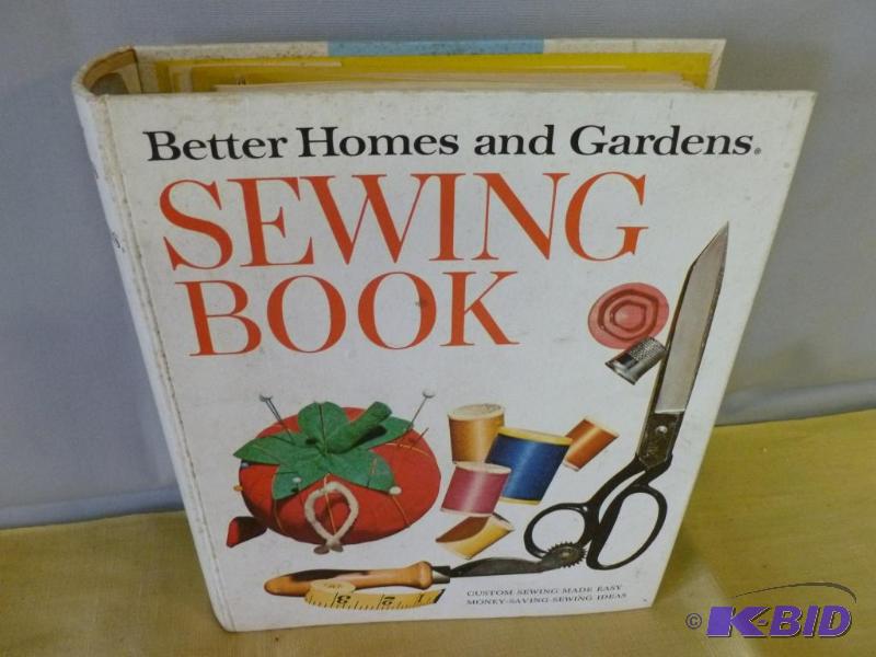 lot 227 image: Better Homes & Garden 1970 Hardcover bind...