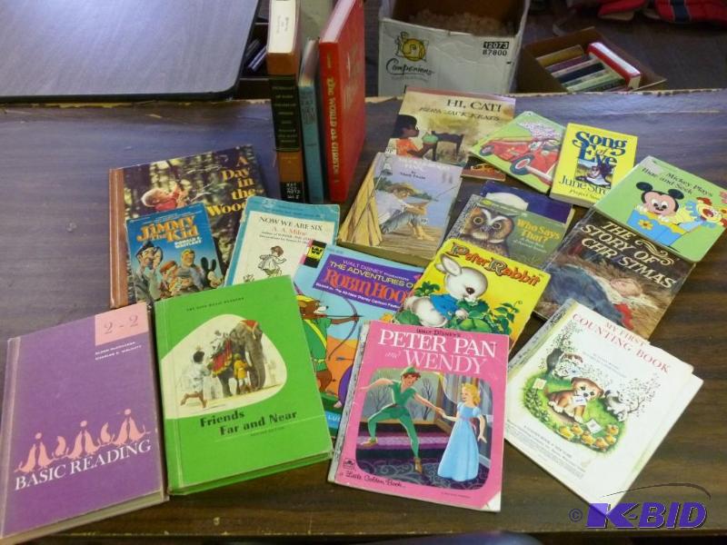 lot 248 image: Large lot of kids books that includes Little ...