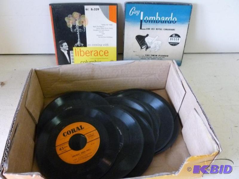 lot 26 image: Large lot of vintage 45s records....