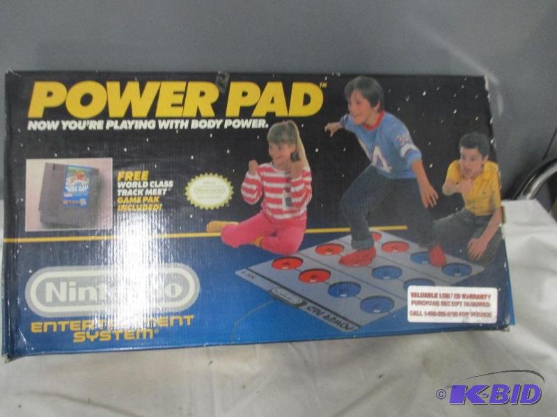 lot 113 image: Nintendo power pad