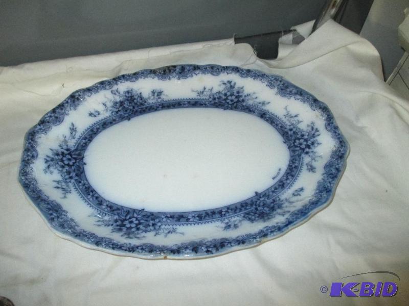 lot 127 image: Plymouth new wharp pottery England platter