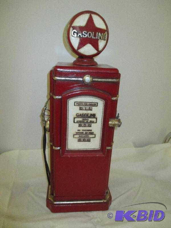 lot 16 image: Gasoline Wood CD Holder