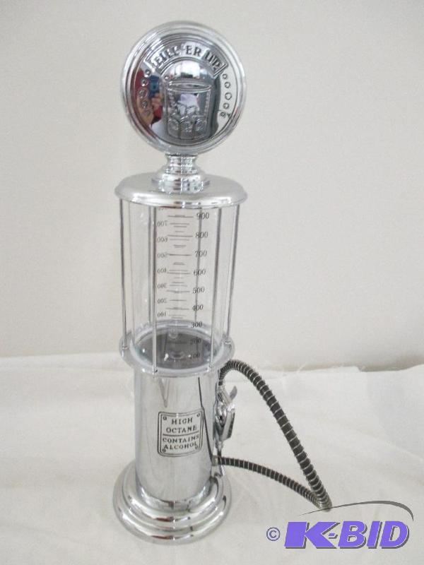 lot 21 image: Liquid dispenser