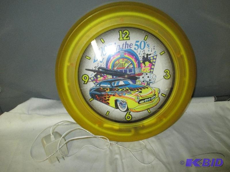 lot 78 image: Lost in the 50s Neon Clock