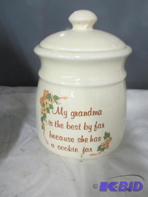lot 97 image: Grandma Cookie Jar